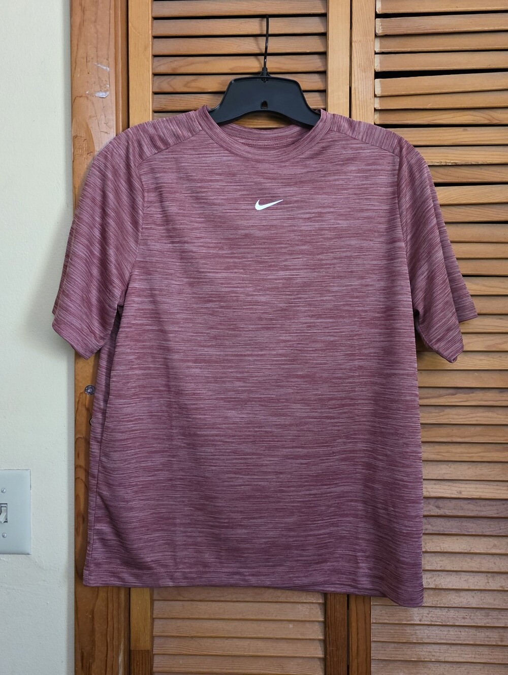 NWT Nike Kid's Dri Fit Performance Tee Size XL
